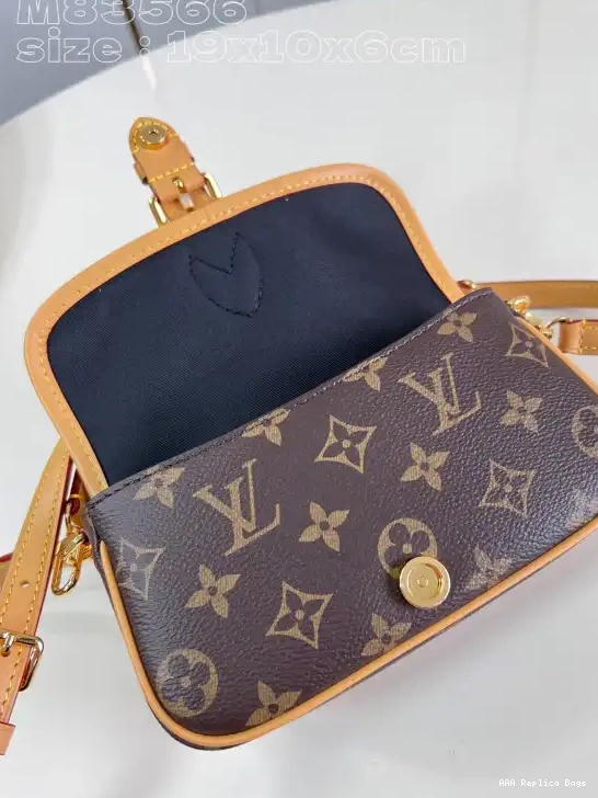 Aaa replica ru Nano Diane-19*10.5*6 CM LOUIS VUITTON 0512